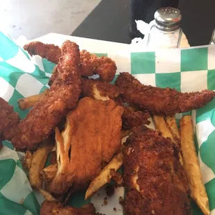 Two different breaded chicken tenders? Don't remember seeing options about different breading. Would've loved to have had a choice.