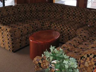 Brannon Canvas Upholstery and Awnings