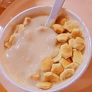 Clam Chowder with oyster crackers