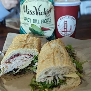 #15 Cranberry Turkey, Fountain Drink &amp; Chips