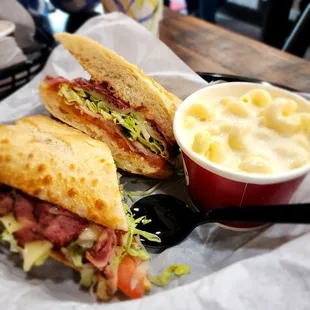 Ruben sandwich with Mac n cheese