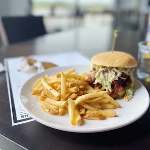 Pulled pork sandwich