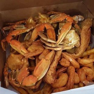 Captain'sTable Trio- fish, shrimp and crab