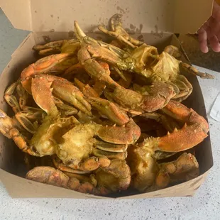 1 dozen fried blue crabs!