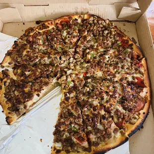 Deluxe Pizza
