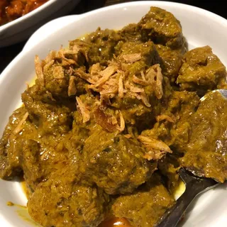 B3. Pepper Beef with Black Bean Sauce