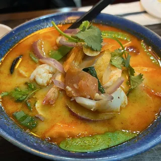 S3. Tom Yam Seafood Soup