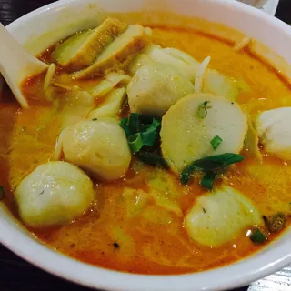 W10. Singapore Fish Ball Noodle Soup