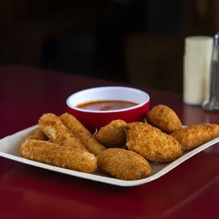 Mozzarella Sticks &amp; Jalapeno Poppers