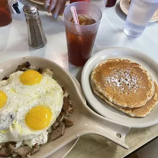 The Gyros Skillet Iced Tea