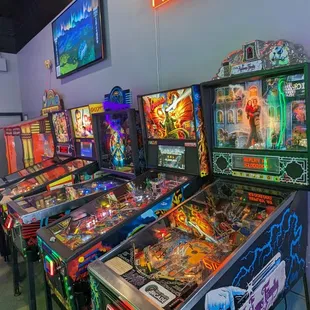 One of the best maintained pinball collections in Seattle!