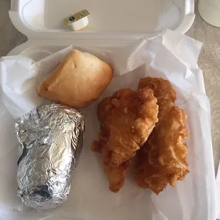 Fried fish with baked potato