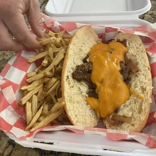 Steak Philly wit cheese