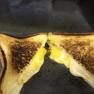 Grilled Cheese plz. This one has pepper jack, Swiss, and American cheese on it!!