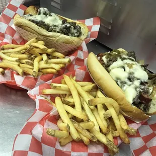 A couple phillies with hot links added to them!