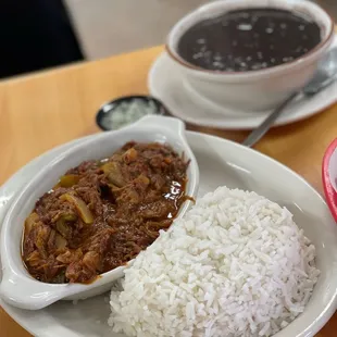 Ropa Vieja and black beans