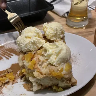 Sissy's Peach Bread Pudding