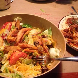 My favorite meal here...Roadhouse salad and a side of spaghetti.