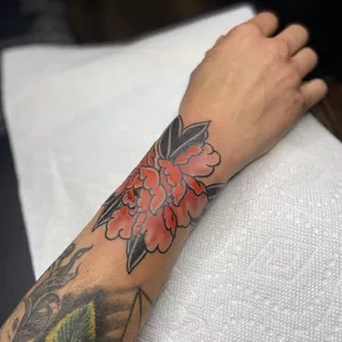 Traditional peony done by Luigi