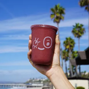 Açaí smoothie
Organic açaí, mixed berries, and banana