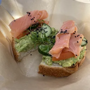 Avo Toast