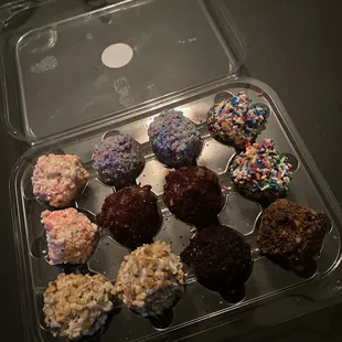 Cake balls