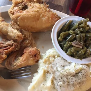The best chicken--no wonder it was voted as the 'Fork in the Road' best chicken in the Wabash County