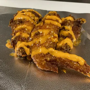 chicken wings and fried chicken, food