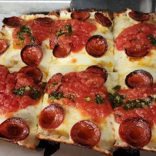 pepperoni and cheese pizza