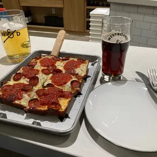 Detroit style and some brews