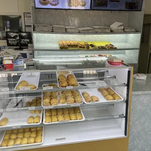 a display case of doughnuts