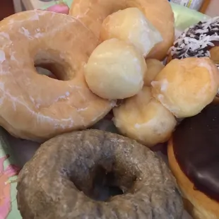 Blueberry donut and glazed... mmm