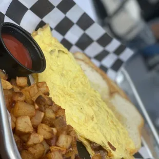 Meat lovers omelette