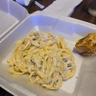 Fettuccine alfredo