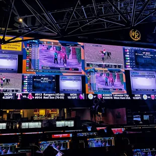 Tracking the Del Mar action from afar (no pun intended, haha!)