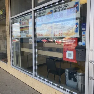 the outside of a restaurant