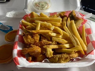 Wally's Fish & Chicken
