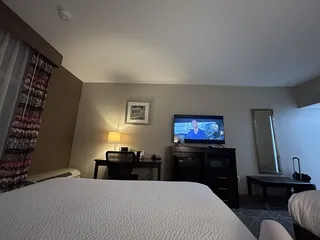 Orangewood Inn & Suites -Kansas City