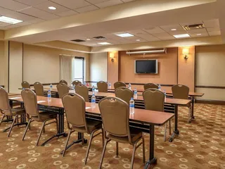 Sonesta Select Kansas City Airport Prairie View