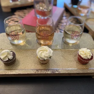 Cupcake and wine pairing