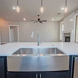 Stainless steel sink!