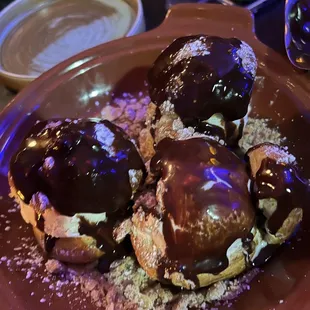 Profiteroles