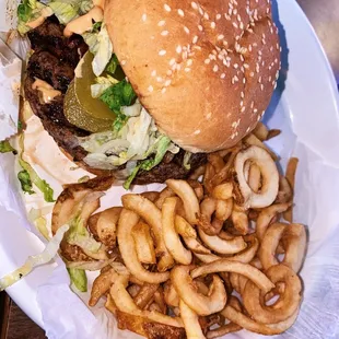 Flea Market Burger (10 oz.)