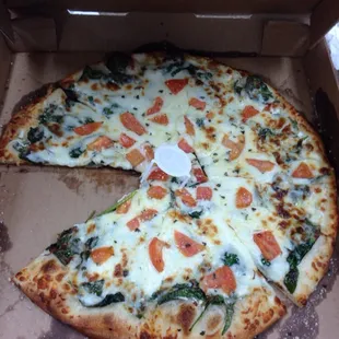 White special pizza. Omg! 5/5 it was hot and heavenly.