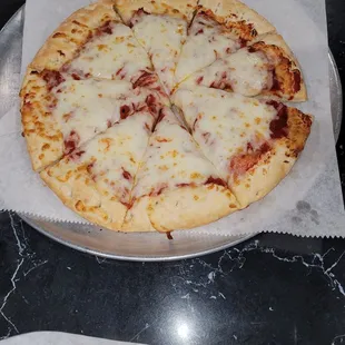 Cheese pizza