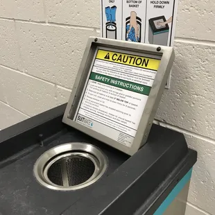 This machine comes in handy to dry your bathing suit before putting it in your bag.