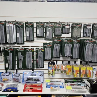 You can never go wrong with KATO HO Scale snap track. Best in the business.