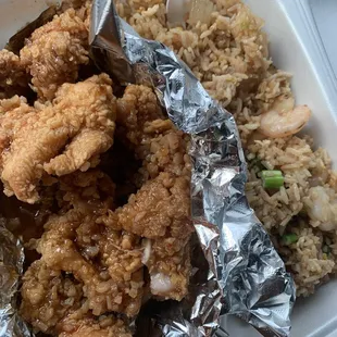 Boneless spicy garlic chicken w/ shrimp fried rice
