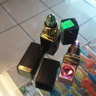 Lip stick pipes