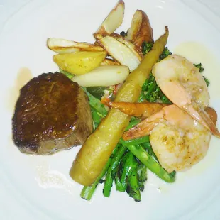 Filet, veggies, shrimp a dimp dimp!!!